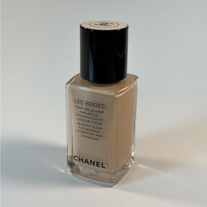 CHANEL Les Beiges Foundation - Natural Beige B20